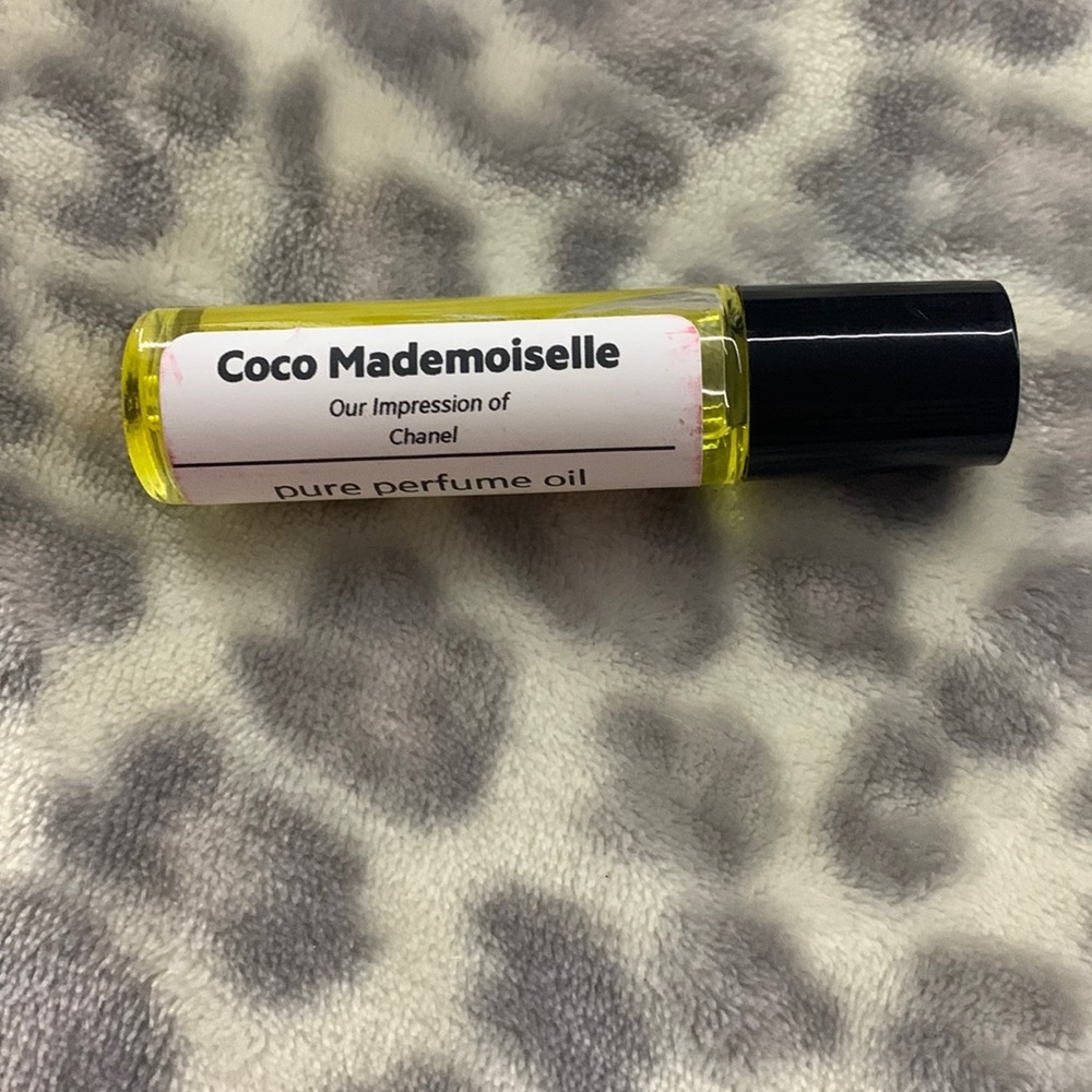 Coco Chanel roll on oil